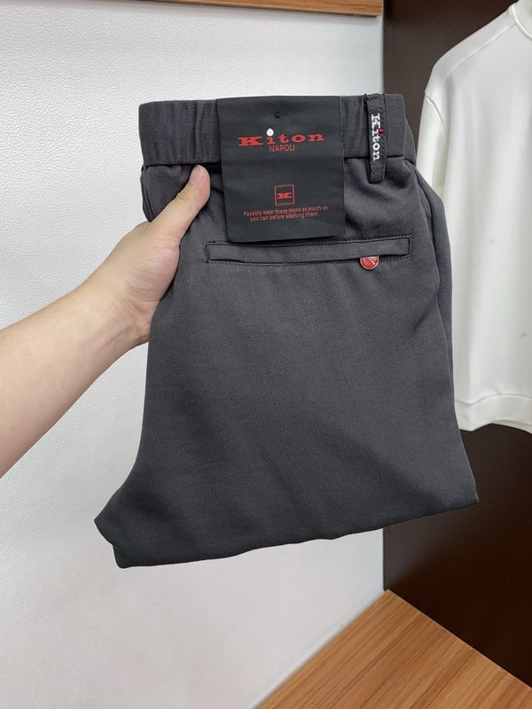 Kiton 남성 캐주얼 팬츠 블랙 001-275571