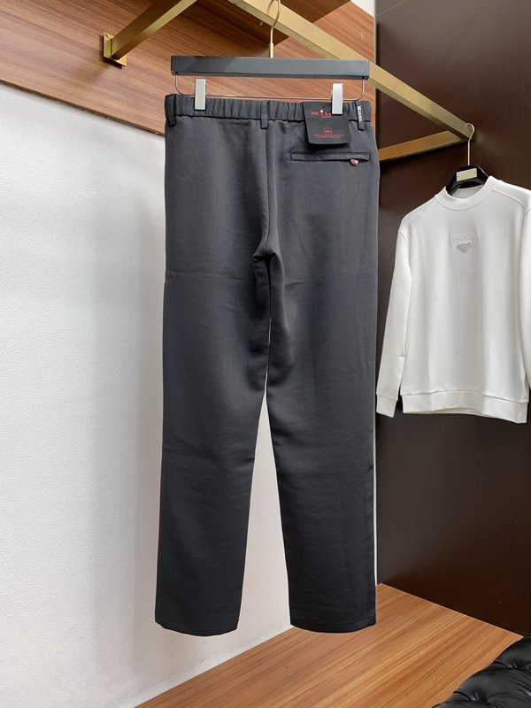 Kiton 남성 캐주얼 팬츠 블랙 001-275571