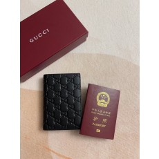 구찌 GG 프린트 엠보싱 패스포트 케이스 001-275776