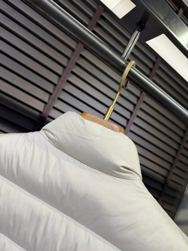몽콜레어 다운 베스트 001-275840