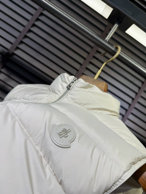 몽콜레어 다운 베스트 001-275840