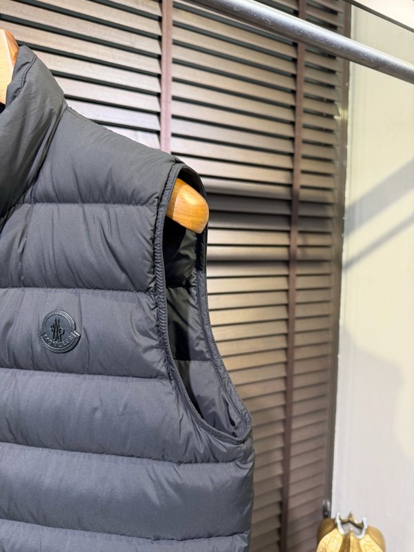 몽클레어 다운 베스트 001-275843