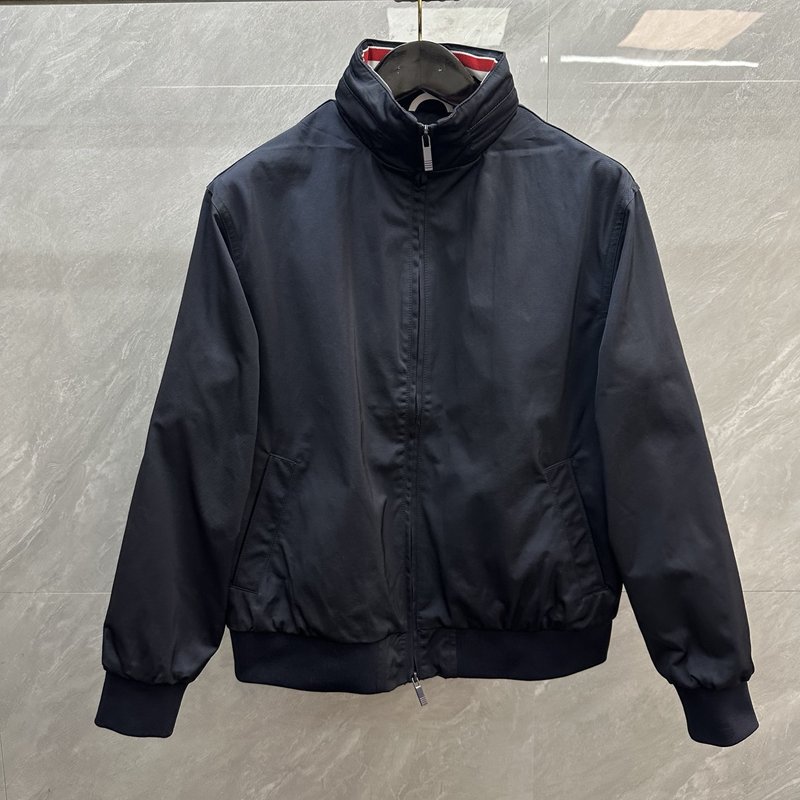 Thom Browne 대형 컬러 스트라이프 스탠드칼라 001-276017