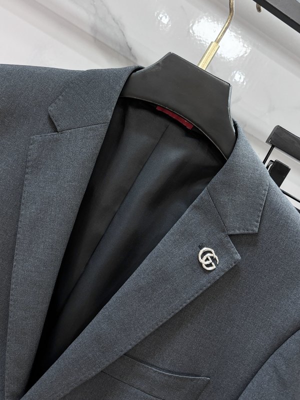 Gucci 고급 정장 세트 비즈니스 캐주얼 001-276110