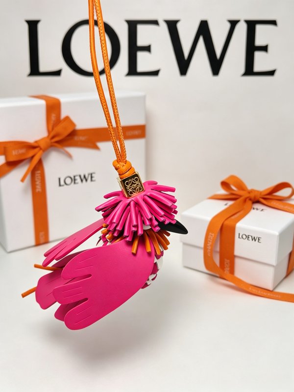 LOEWE Anagram 동물 테마 키링 001-276417