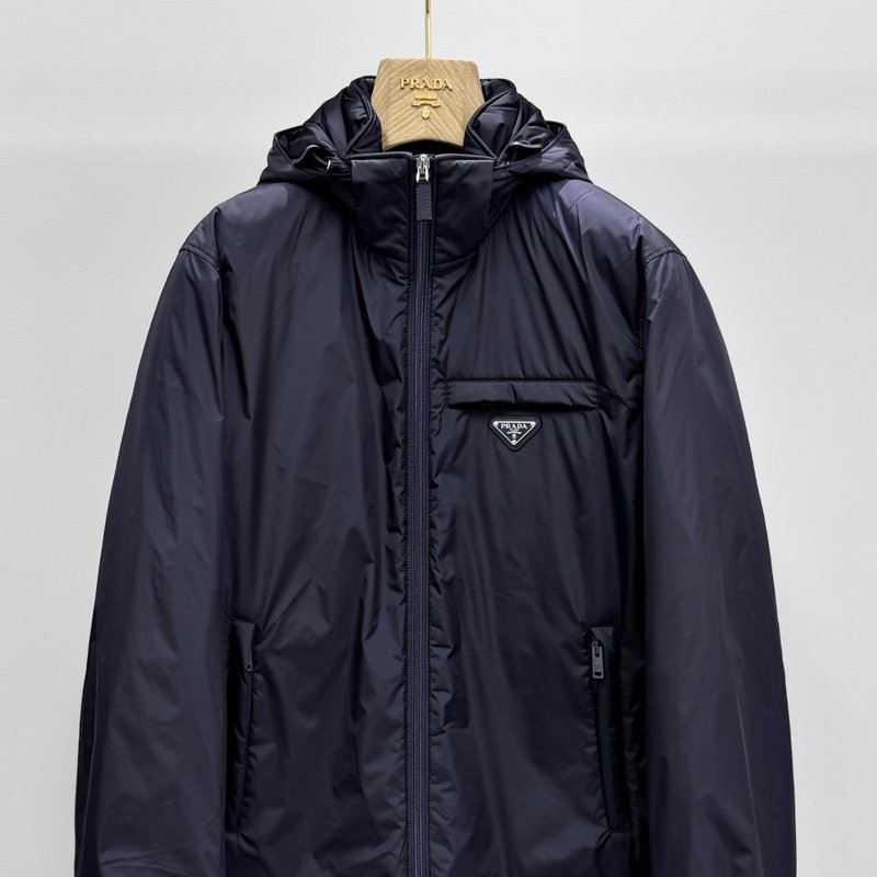 Prada 탈부착 후드 리사이클 나일론 다운 재킷 001-276576