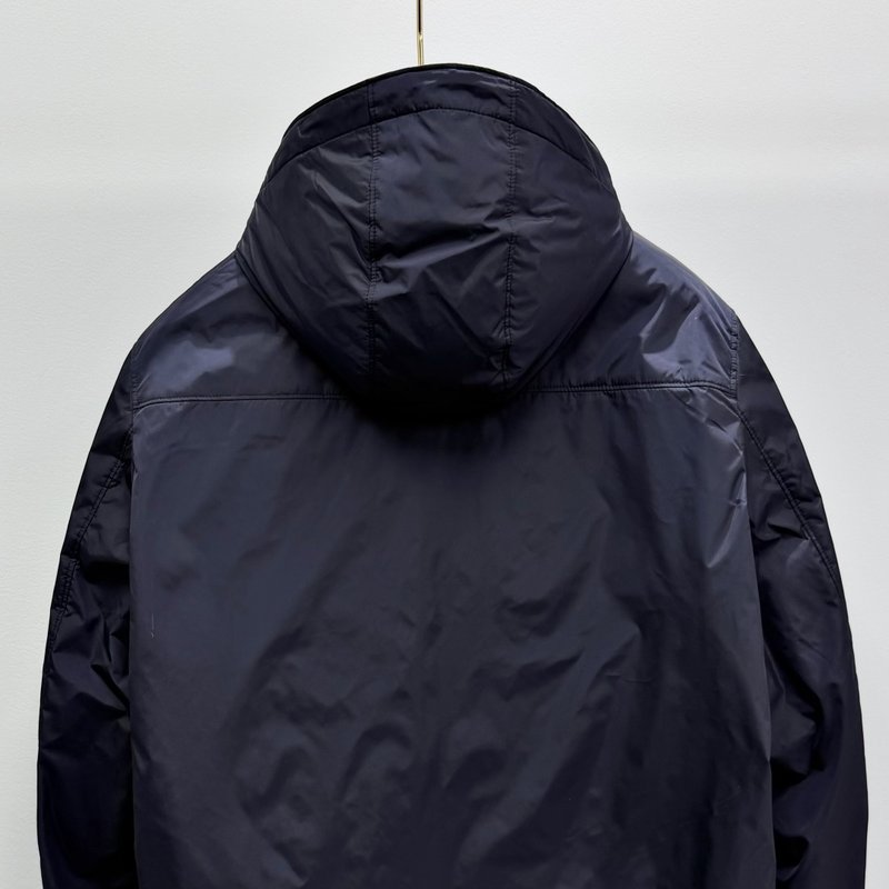 Prada 탈부착 후드 리사이클 나일론 다운 재킷 001-276576