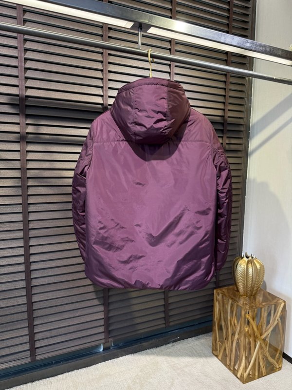 프라다 FW2026 다운 재킷 001-276579