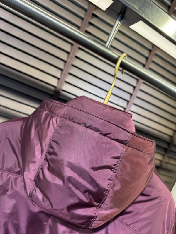 프라다 FW2026 다운 재킷 001-276579