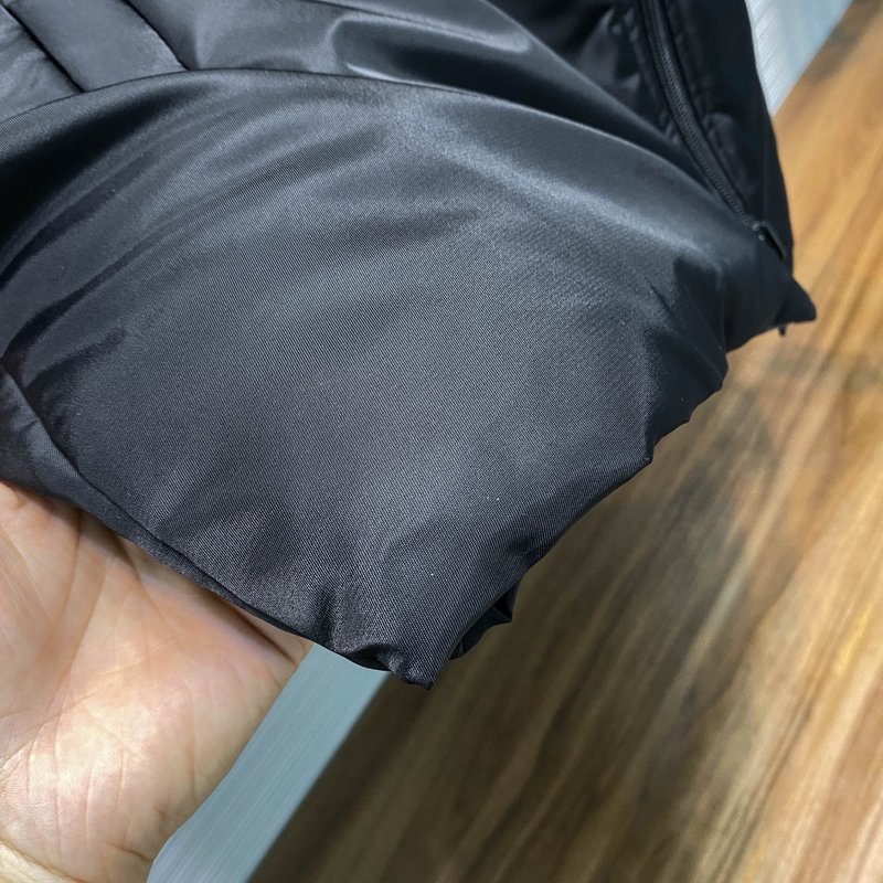 Prada 남성 양면 착용 다운 재킷 001-276586