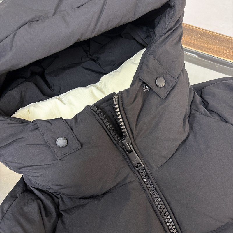 프라다 25FW 후드 가짜 투피스 다운 점퍼 001-276595