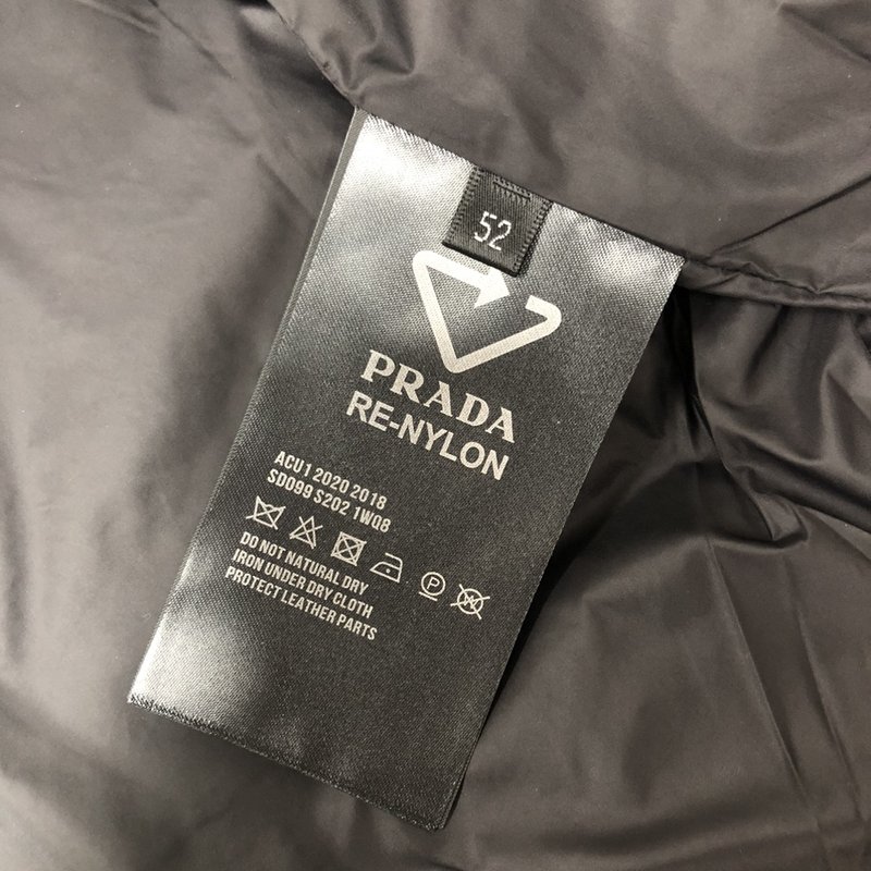 프라다 남성 후드 다운 점퍼 001-276598