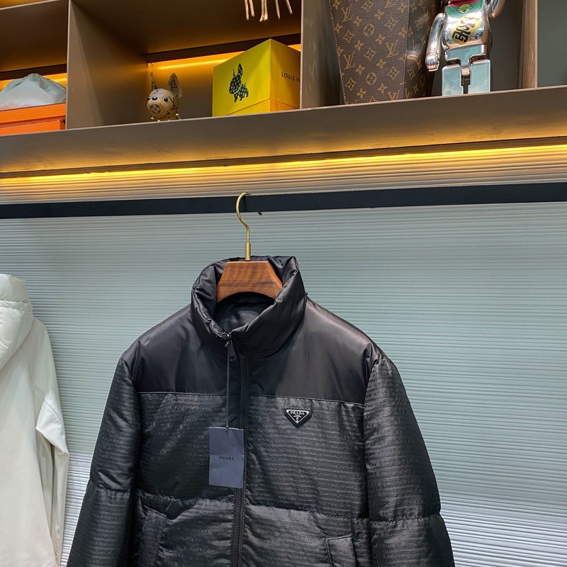 블랙 나일론 양면 착용 다운 자켓 001-276605