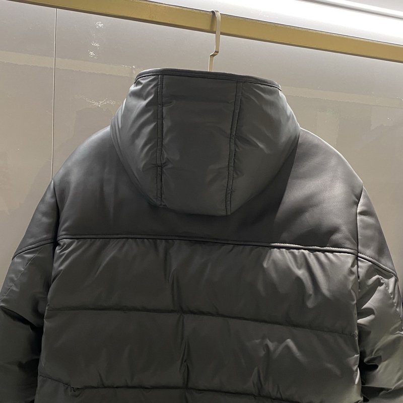 프라다 클래식 남성 롱 후드 다운 점퍼 001-276610