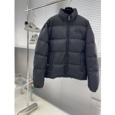 25FW 나일론 삼각 로고 다운 재킷 001-276612