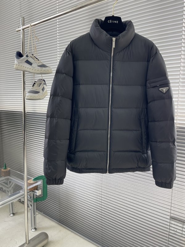 프라다 25FW 가을겨울 신상 다운점퍼 001-276636