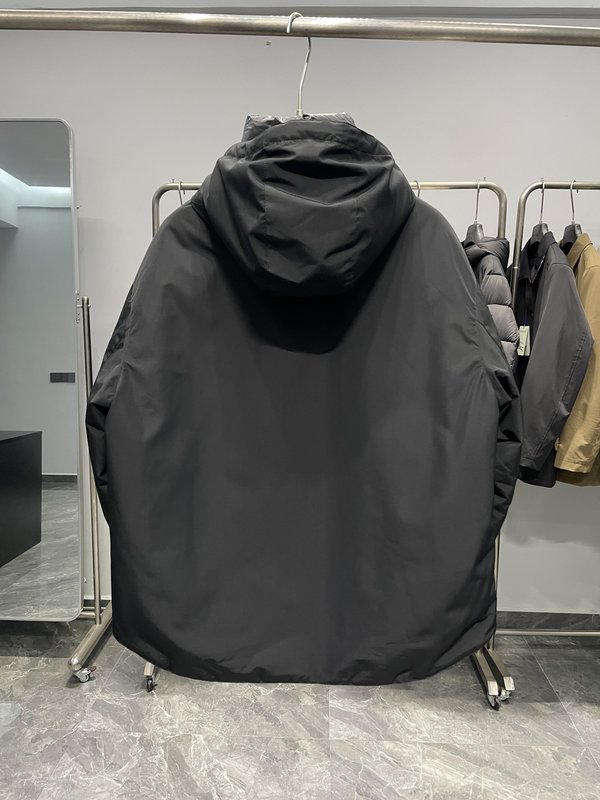 블랙 기능성 방수 후드 다운 재킷 001-276651