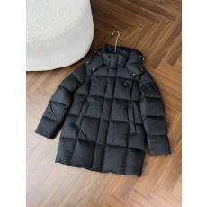 프라다 겨울용 화이트구스다운 미디엄롱 패딩 001-276659