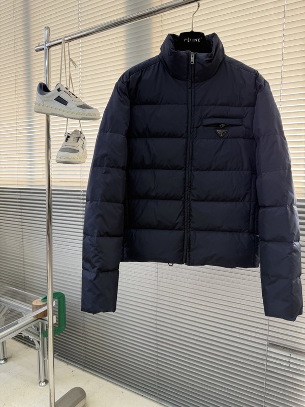삼각 로고 포켓 패딩 001-276754