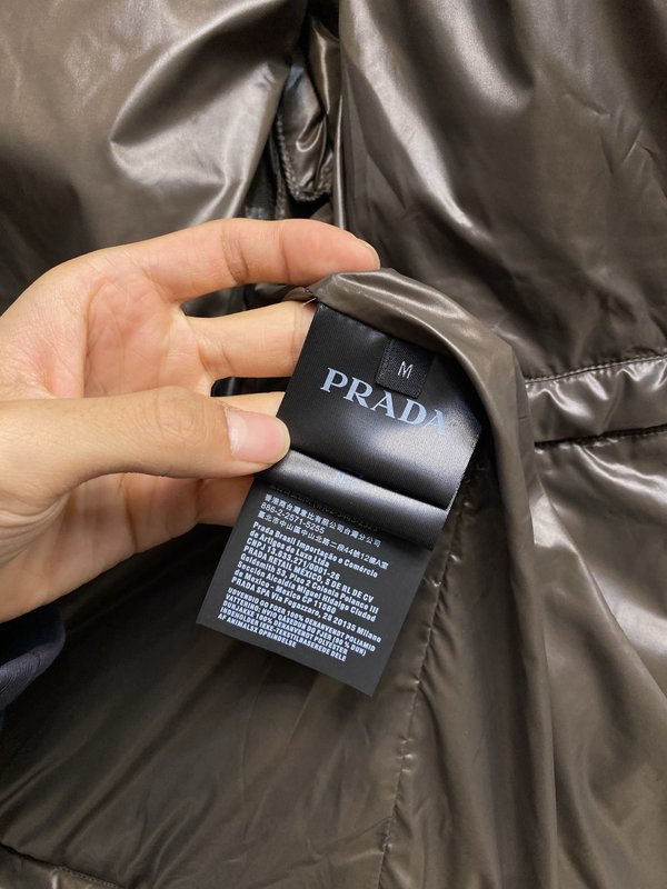 Prada 탈부착 소매 패딩 점퍼 001-276757