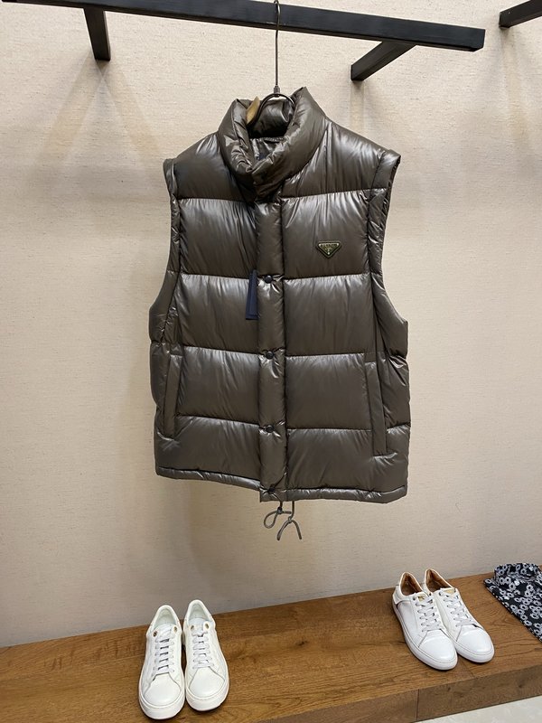 Prada 탈부착 소매 패딩 점퍼 001-276757