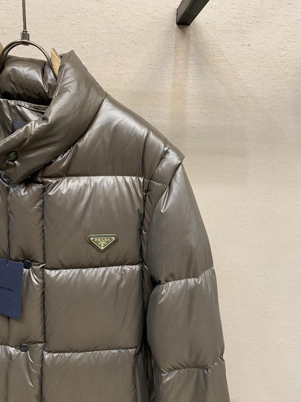 Prada 탈부착 소매 패딩 점퍼 001-276757