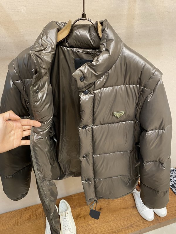 Prada 탈부착 소매 패딩 점퍼 001-276757