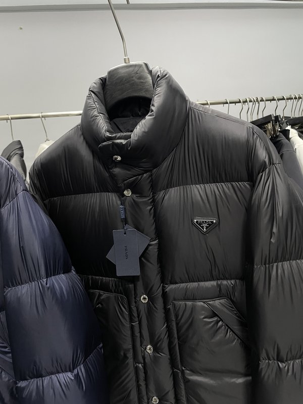 Prada 가을겨울 신상 남성 비즈니스 캐주얼 스탠드칼 001-276765