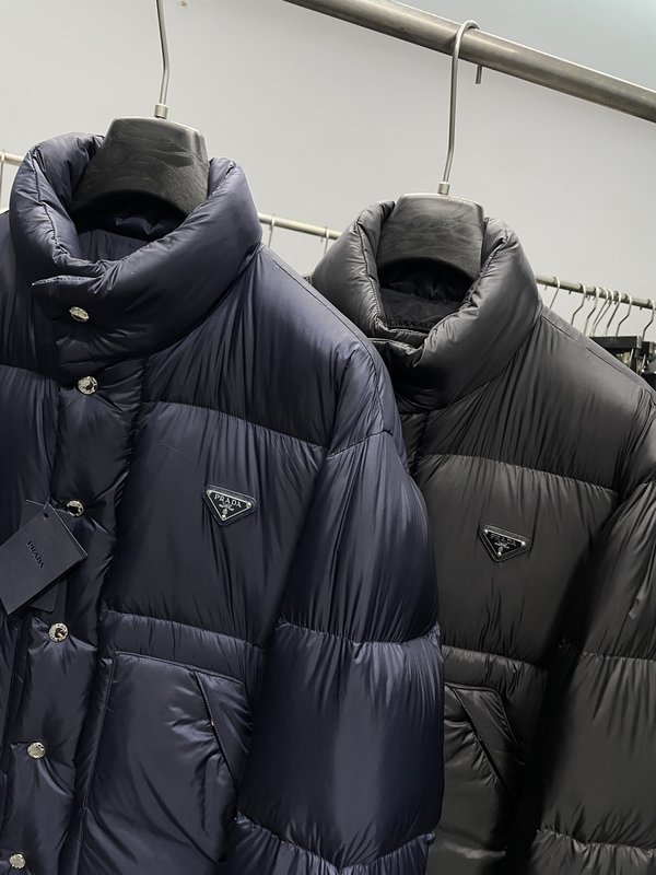 Prada 가을겨울 신상 남성 비즈니스 캐주얼 스탠드칼 001-276765