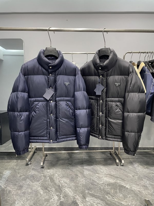 Prada 가을겨울 신상 남성 비즈니스 캐주얼 스탠드칼 001-276765