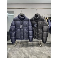 Prada 가을겨울 신상 남성 비즈니스 캐주얼 스탠드칼 001-276765