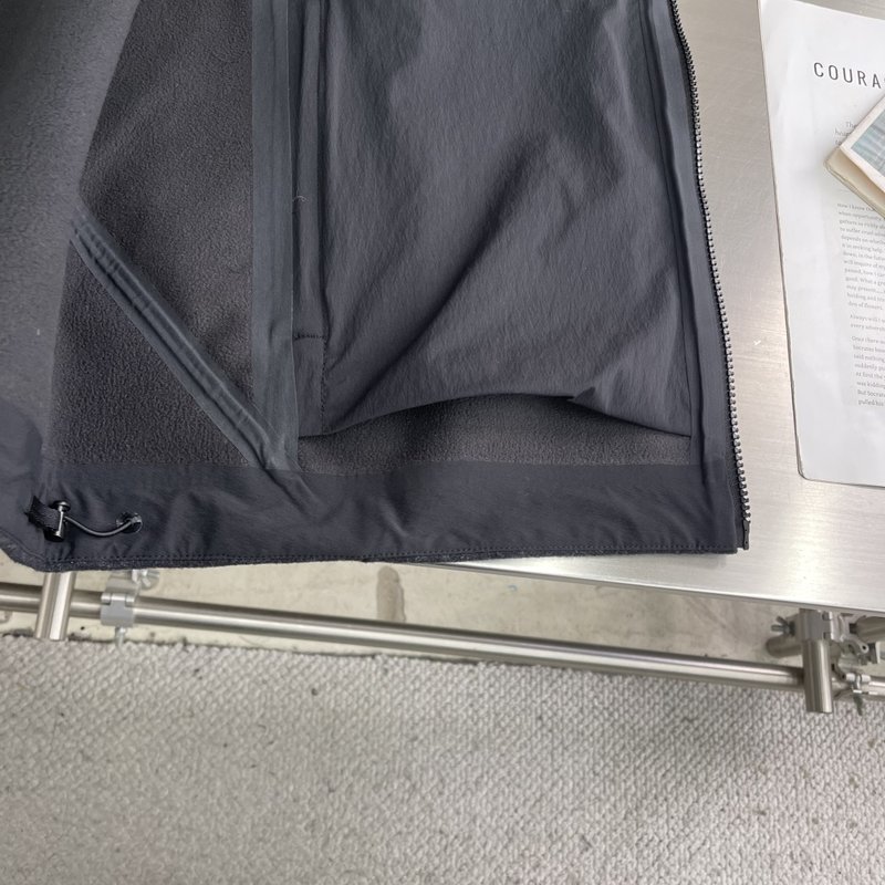 ARC'TERYX 울 소프트쉘 후드 바람막이 001-276823