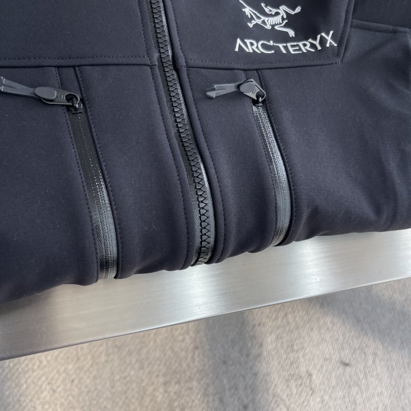 ARC'TERYX 소프트쉘 재킷 GORE-TEX 원단 001-276847