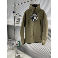 아크테릭스 알파 시리즈 방풍 재킷 001-276859