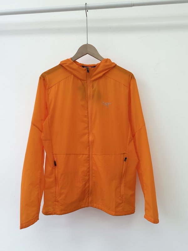 ARC'TERYX 경량 윈드쉘 001-276880