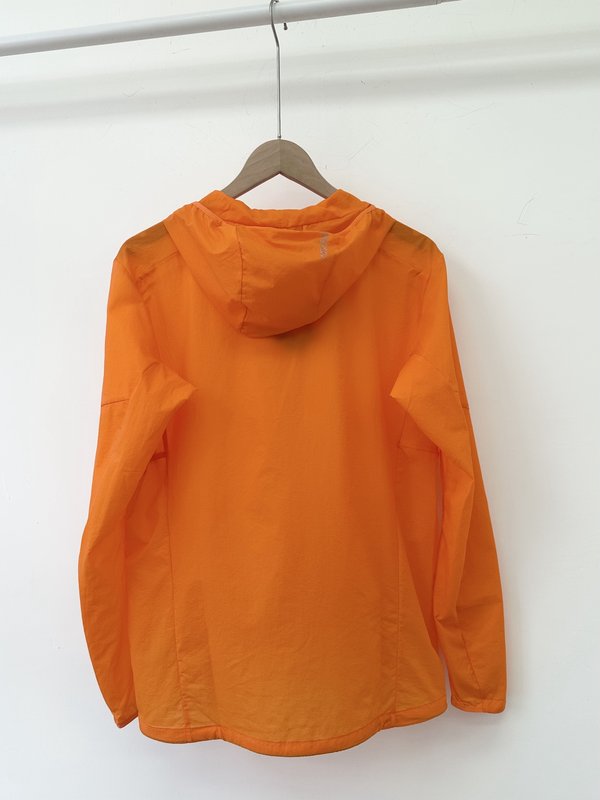 ARC'TERYX 경량 윈드쉘 001-276880