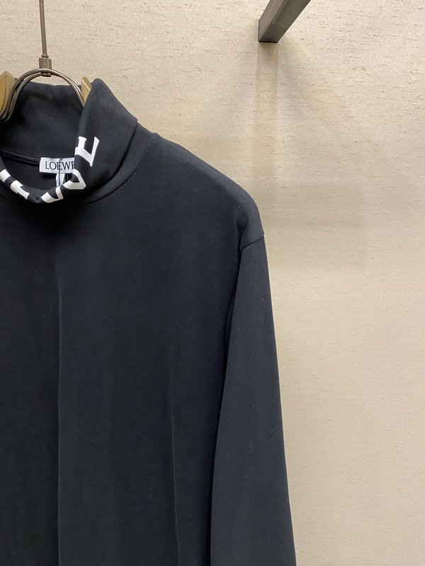 Loewe 오버사이즈 하이넥 프린트 롱슬리브 티셔츠 001-277285