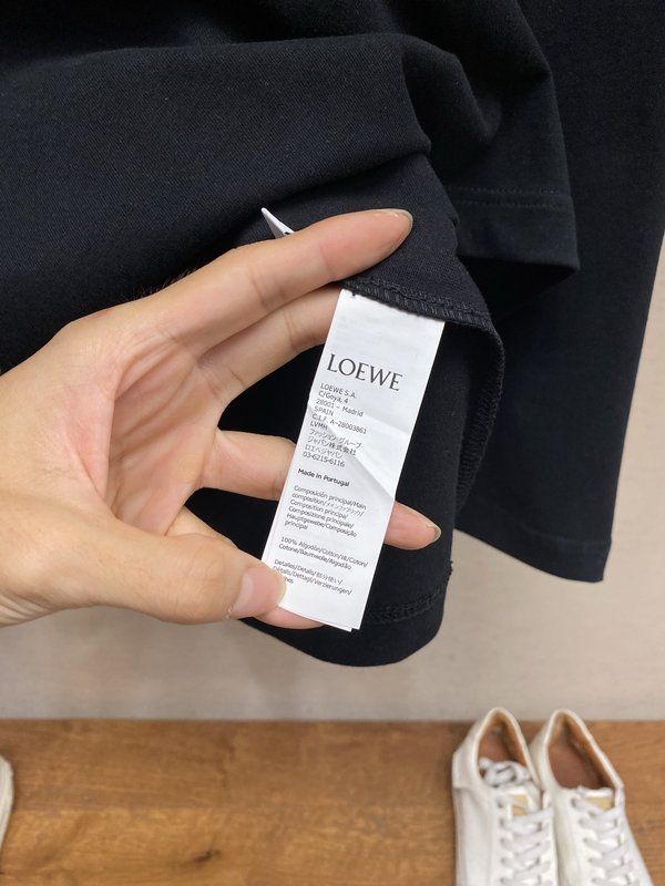 Loewe 오버사이즈 하이넥 프린트 롱슬리브 티셔츠 001-277285