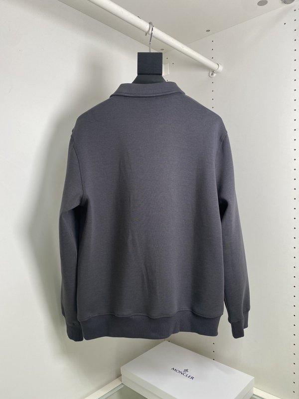 Moncler 스탠드칼라 맨투맨 가죽 패치 포켓 기모 001-277302