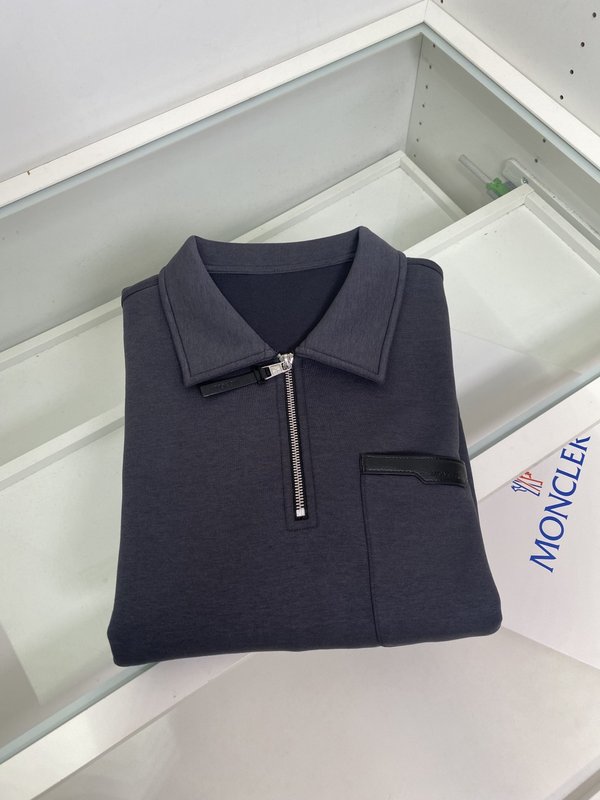 Moncler 스탠드칼라 맨투맨 가죽 패치 포켓 기모 001-277302
