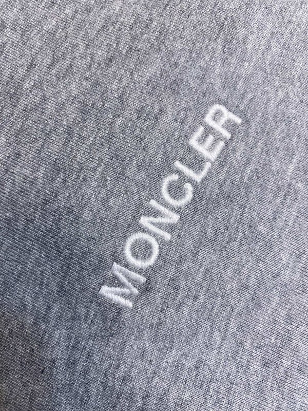 Moncler 프린트 라운드넥 스웨트셔츠 001-277306