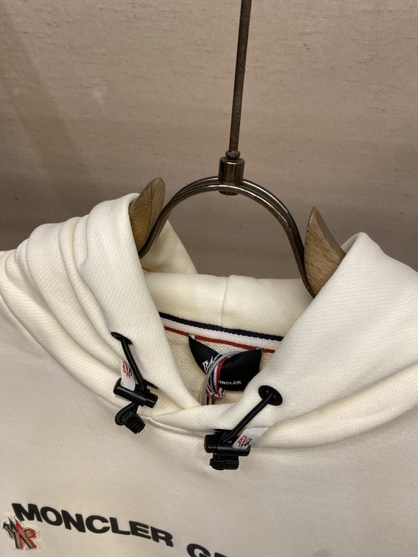 Moncler 프린트 자수 코튼 후드 스웨트셔츠 001-277307