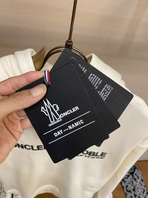 Moncler 프린트 자수 코튼 후드 스웨트셔츠 001-277307