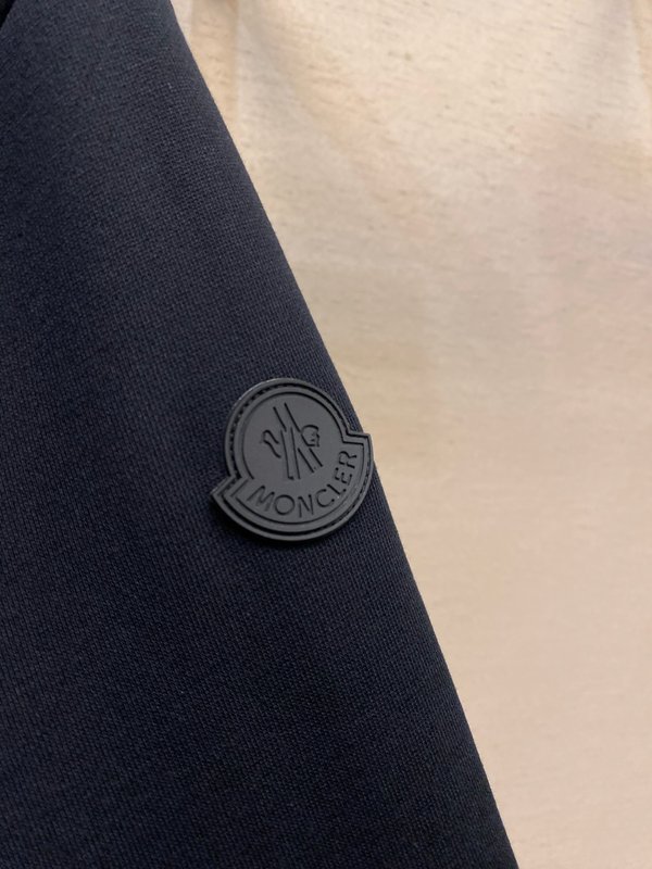 Moncler 크루넥 긴팔 스웨트셔츠 001-277312