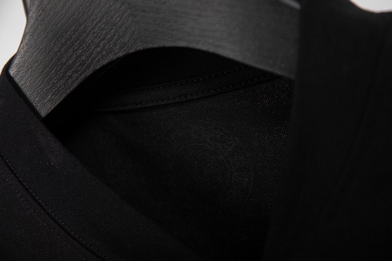 크롬하츠 포켓 레터 프린트 라운드넥 롱슬리브 티 001-277347