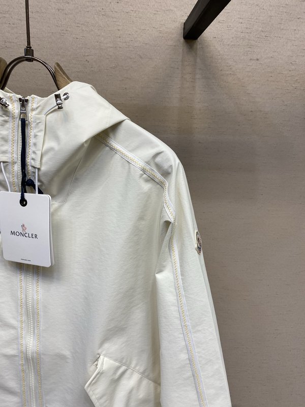 Moncler 트리밍 후드 자켓 001-277365