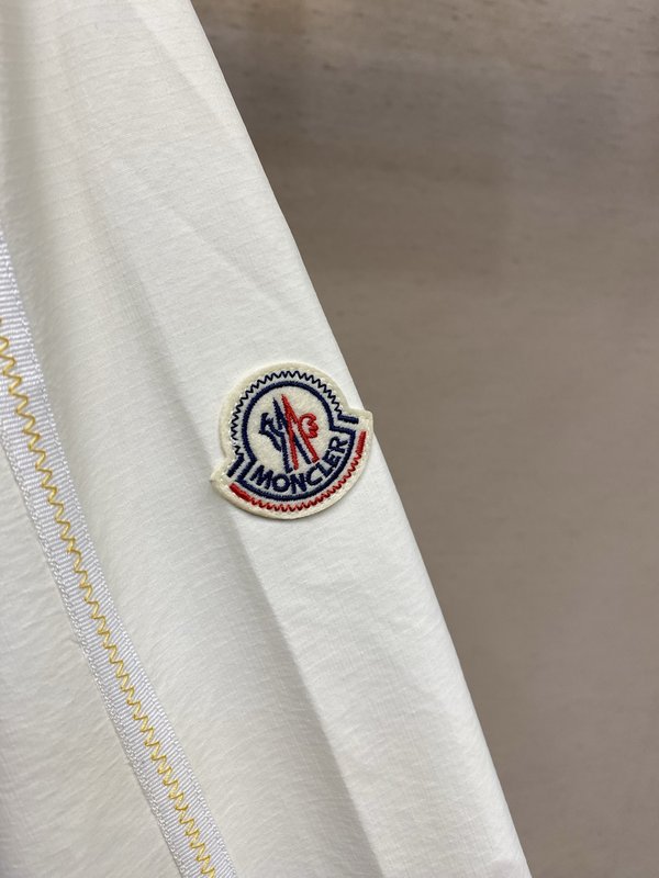 Moncler 트리밍 후드 자켓 001-277365