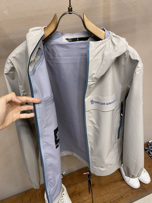 Moncler 남성 후드 재킷 001-277369