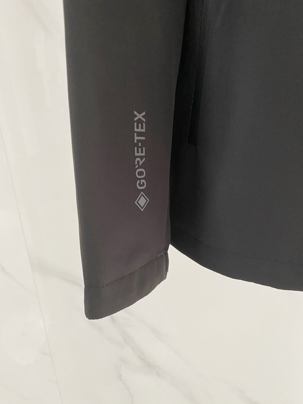 몽클레어 남성 캐주얼 바람막이 자켓 001-277501