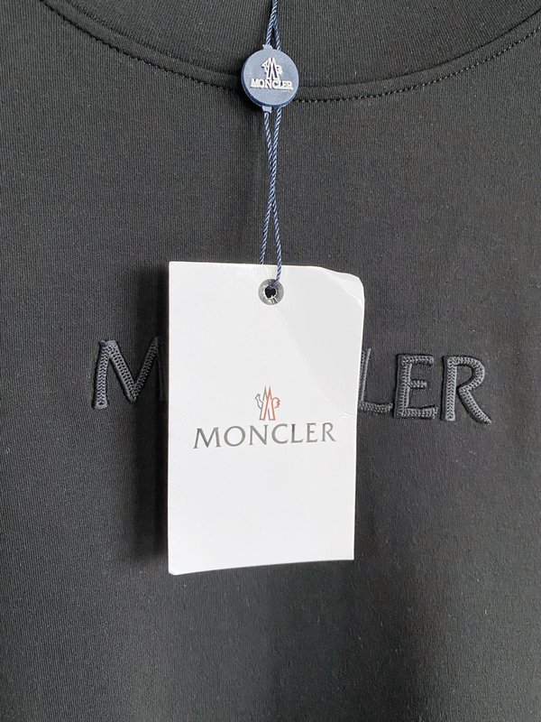 몽클레어 가을겨울 남성 베이스 레이어 001-277524